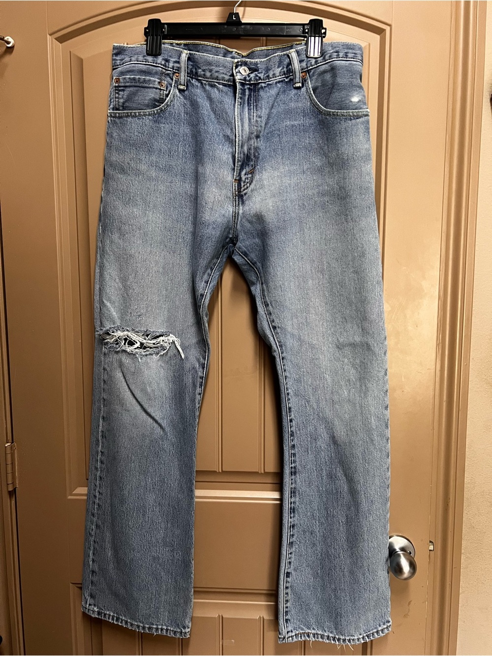 Vintage Levi’s 517 Bootcut Jeans Men’s 36x32 Light Wash Distressed
